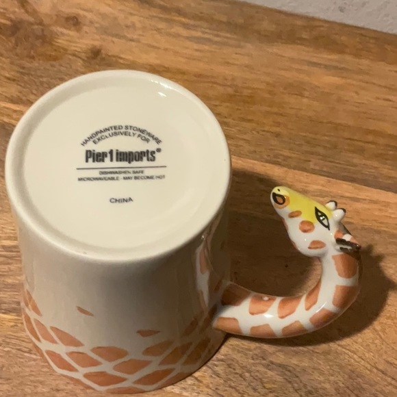 Standing tall Giraffe mug - Picture 4 of 4